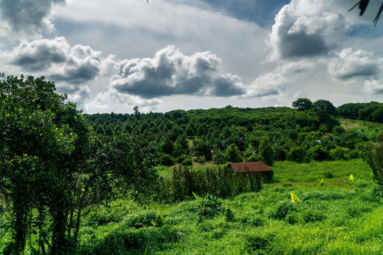 Mr Pov Home Stay Banlung Buitenkant foto