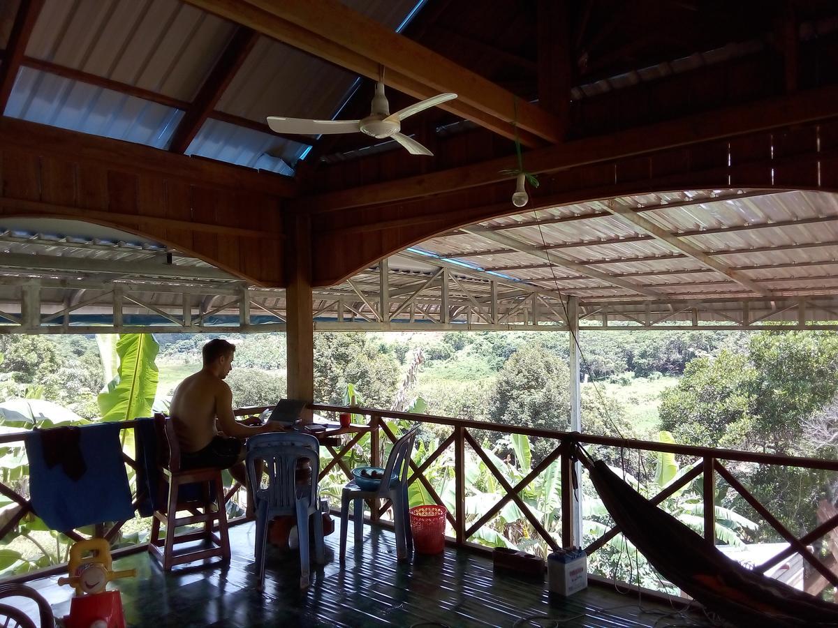 Mr Pov Home Stay Banlung Buitenkant foto